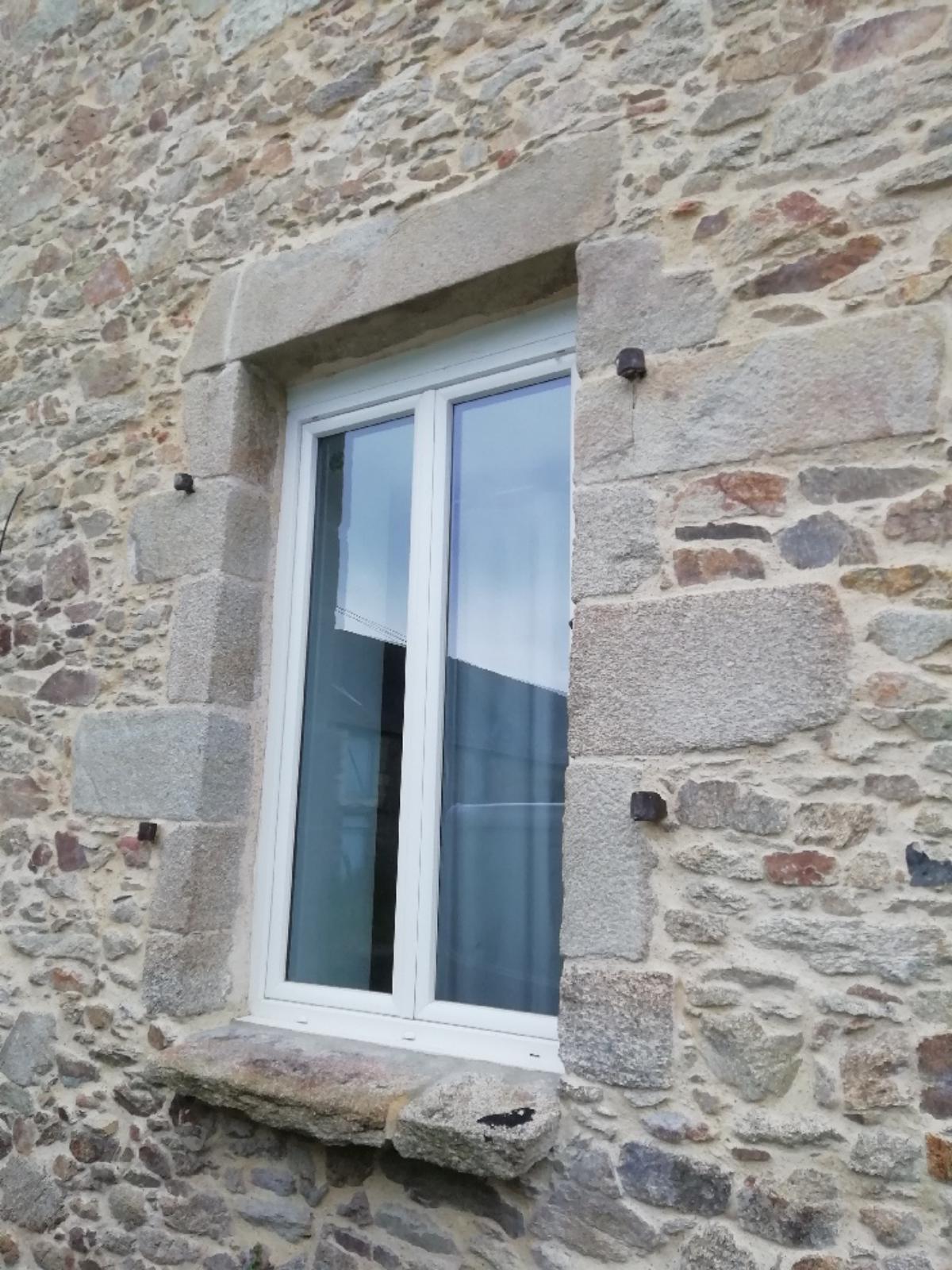 Réfection d'une maison en pierre et joints a la chaux